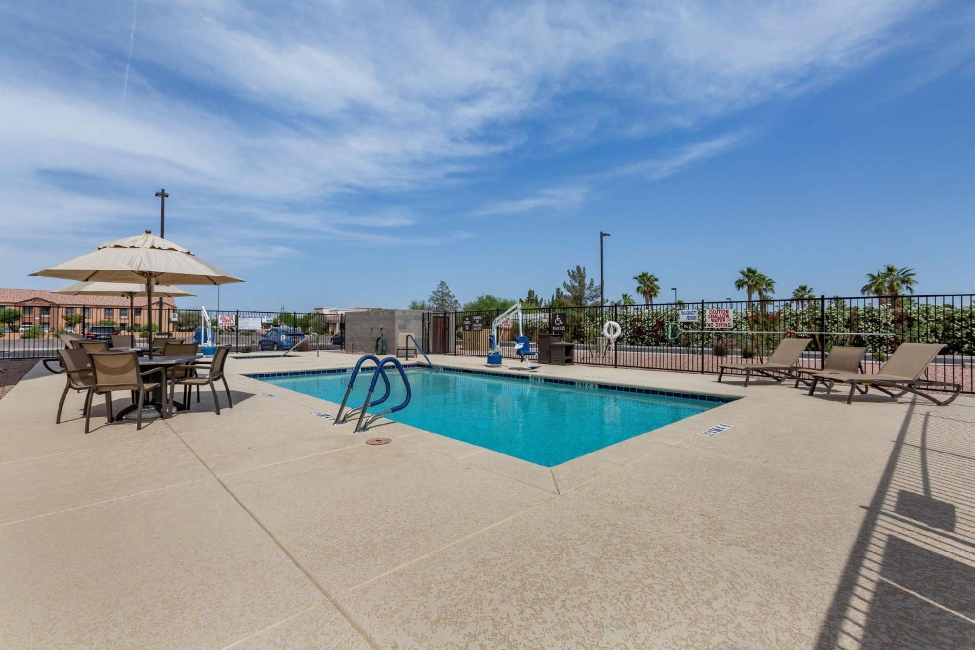 Best Western Plus Casa Grande Inn & Suites Bagian luar foto